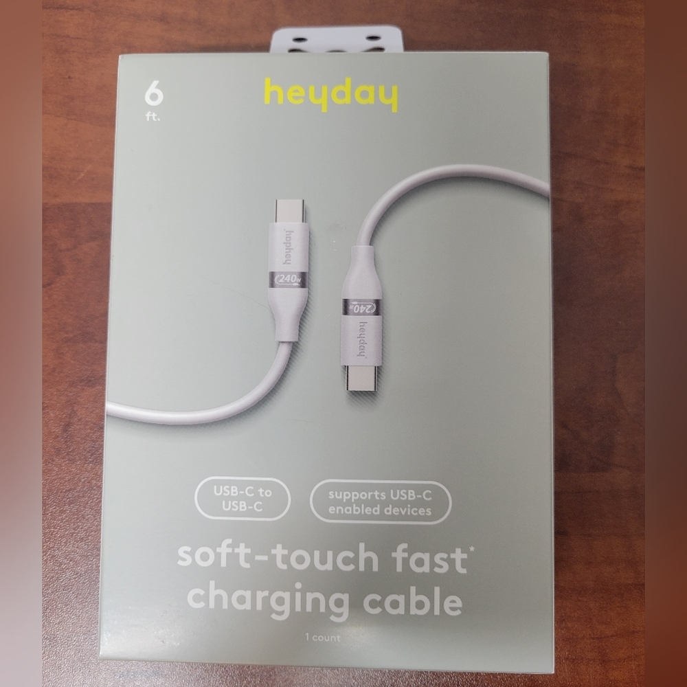 Heyday Soft-Touch USB-C to USB-C 6 Ft Cable NiB